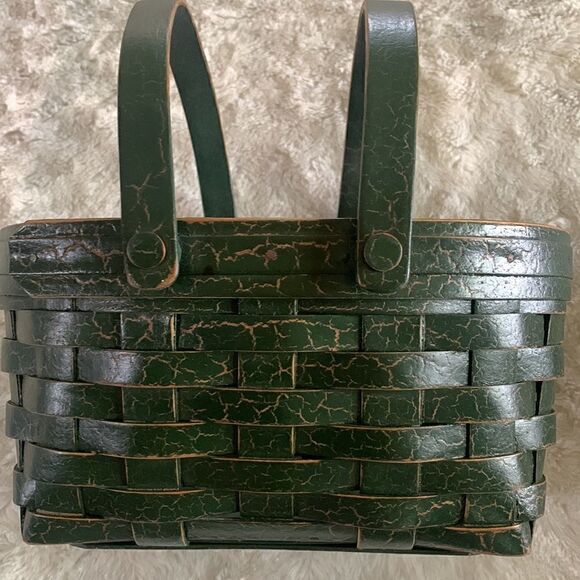 Henn Workshops Basket Green Crackled Christmas Keepsake Handles Hand Crafted - Picture 4 of 12